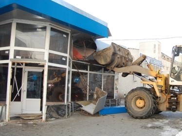 Демонтаж павильонов в Павловске
